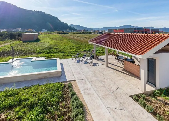 Dolina Lejlighed Opuzen (Dubrovnik-Neretva)